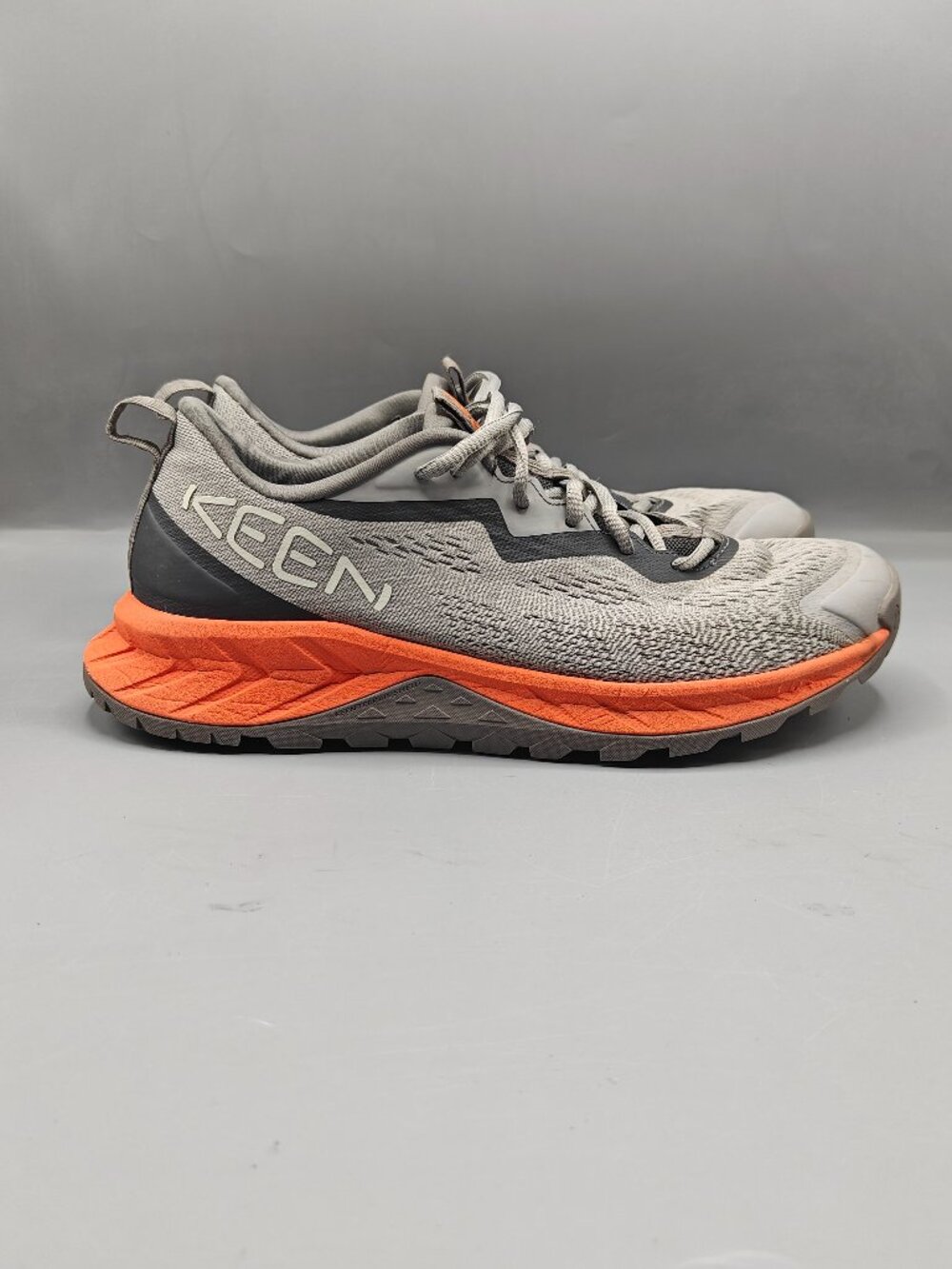 KEEN Men's Versacore Speed Hiking Sneakers Shoes Size 9.5 US Pre-Owned and Good